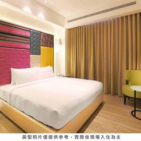 Royal Group Hotel Bo Ai Branch Каосюн Екстериор снимка