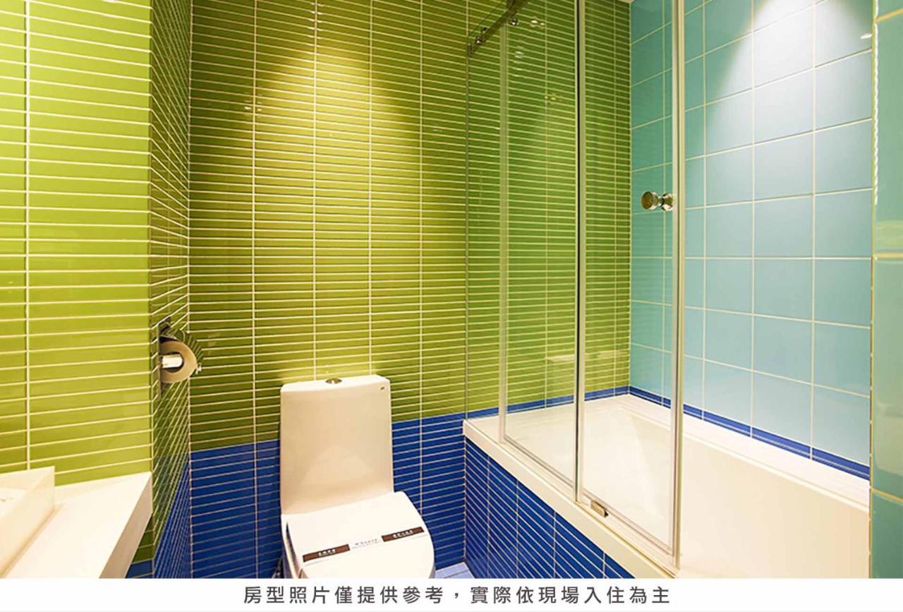 Royal Group Hotel Bo Ai Branch Каосюн Екстериор снимка