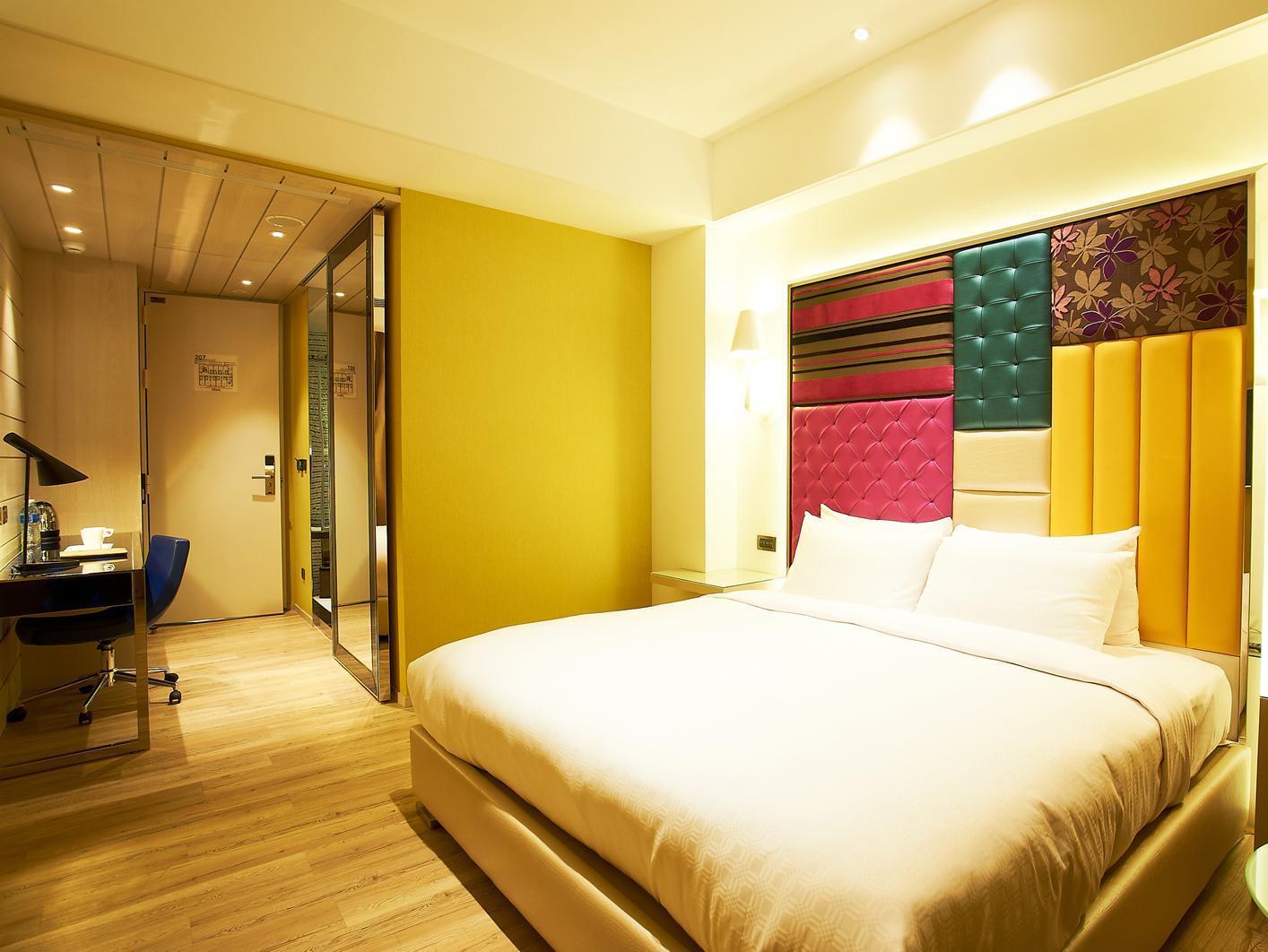 Royal Group Hotel Bo Ai Branch Каосюн Екстериор снимка