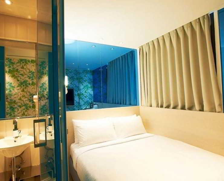 Royal Group Hotel Bo Ai Branch Каосюн Екстериор снимка